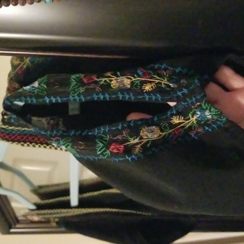 Top - Picture 3 of 5